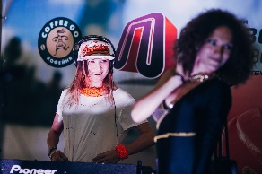 Evr_170739-2.jpg